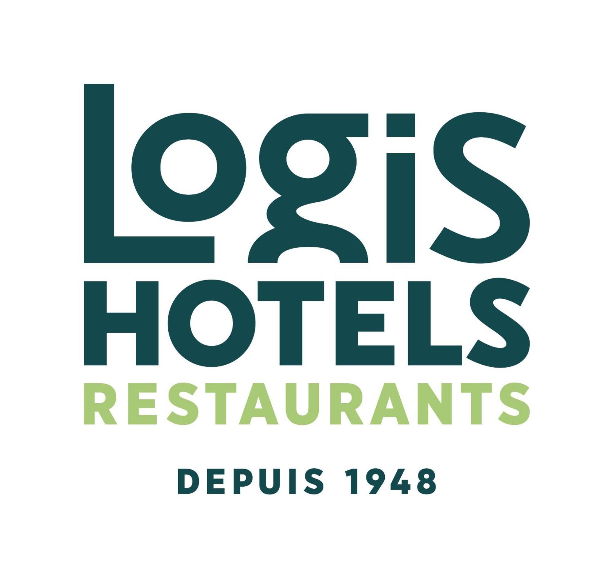 Logis - Hotel - Restaurant - Bar - Le Sapin Fleuri Bourg-dʼOueil Exteriör bild
